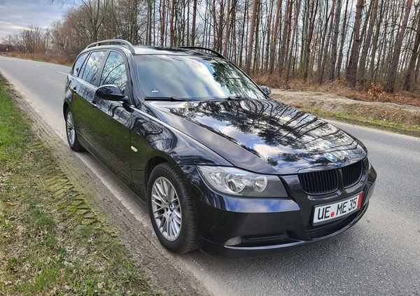 BMW Seria 3 cena 18900 przebieg: 212000, rok produkcji 2008 z Szczebrzeszyn małe 92